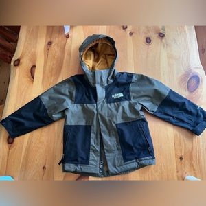Boys xxs The NorthFace Freedom Triclimate taupe/green . 2 coats in 1